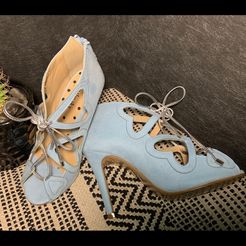 Loly in the sky shoes